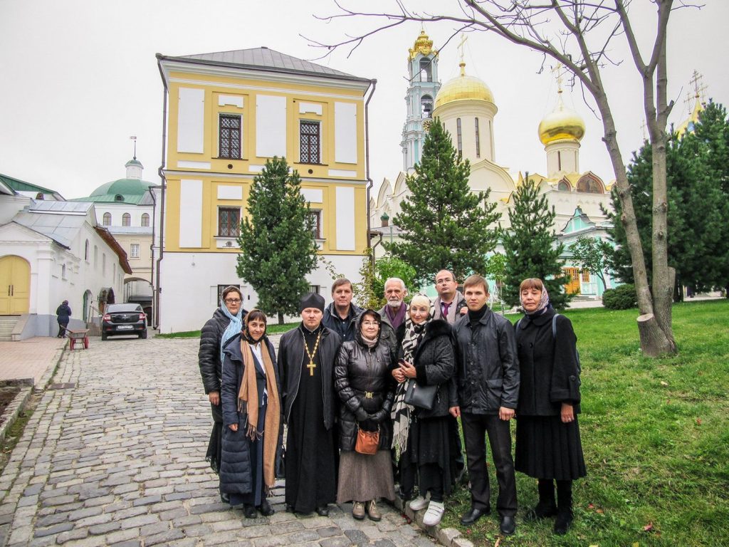 Казанском контакты. Троице Сергиева Лавра духовная семинария Ведерников Алексей. Семинарист Сергиевой Лавры Дмитрий Беляк. Семинария Троицко Сергиевской Лавры. Паломническая поездка в Троице Сергиеву Лавру из Саратова 2022.